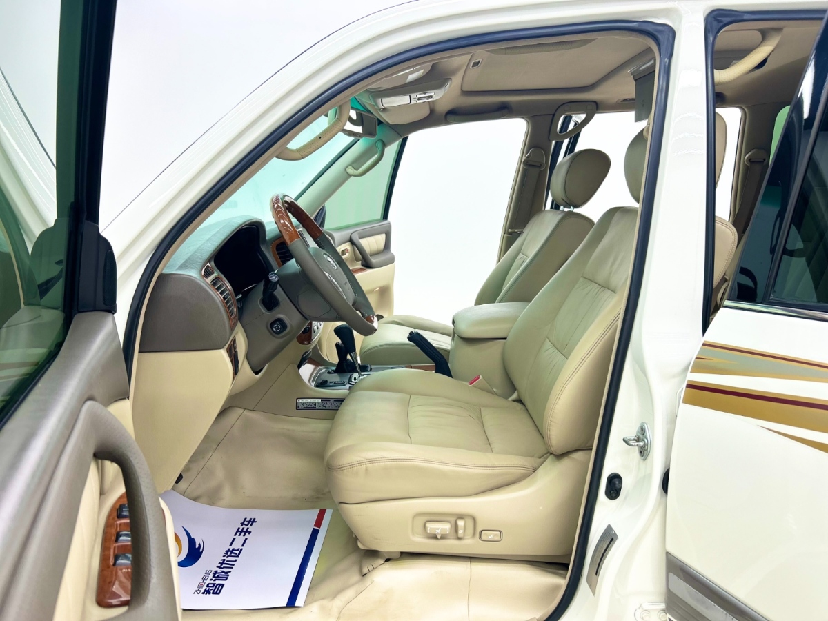 Toyota Land Cruiser 2005 immagine di auto #4