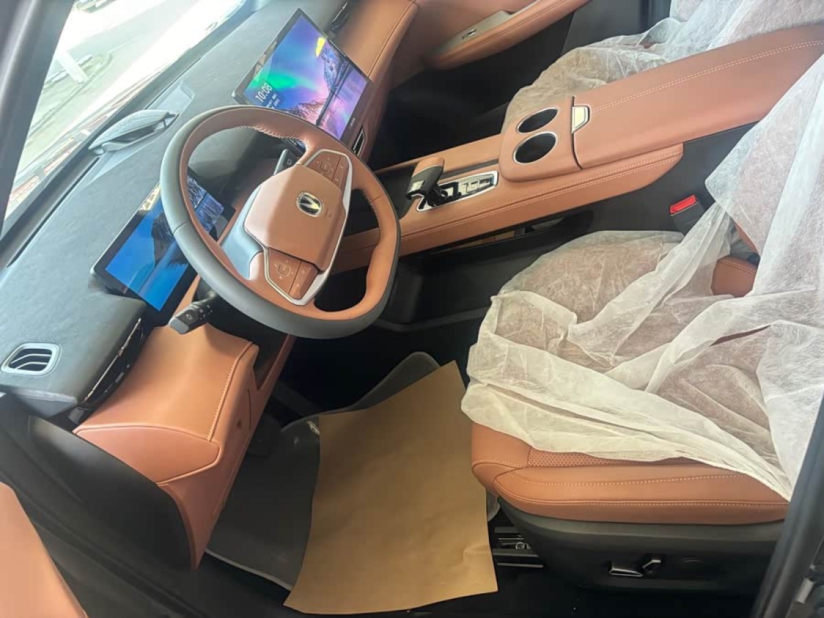 Changan UNI-Z PHEV 2025 car image #4