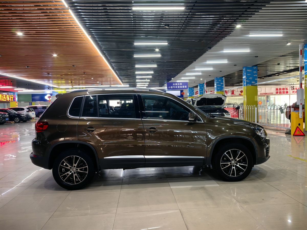 Volkswagen Tiguan 2014 car image #4