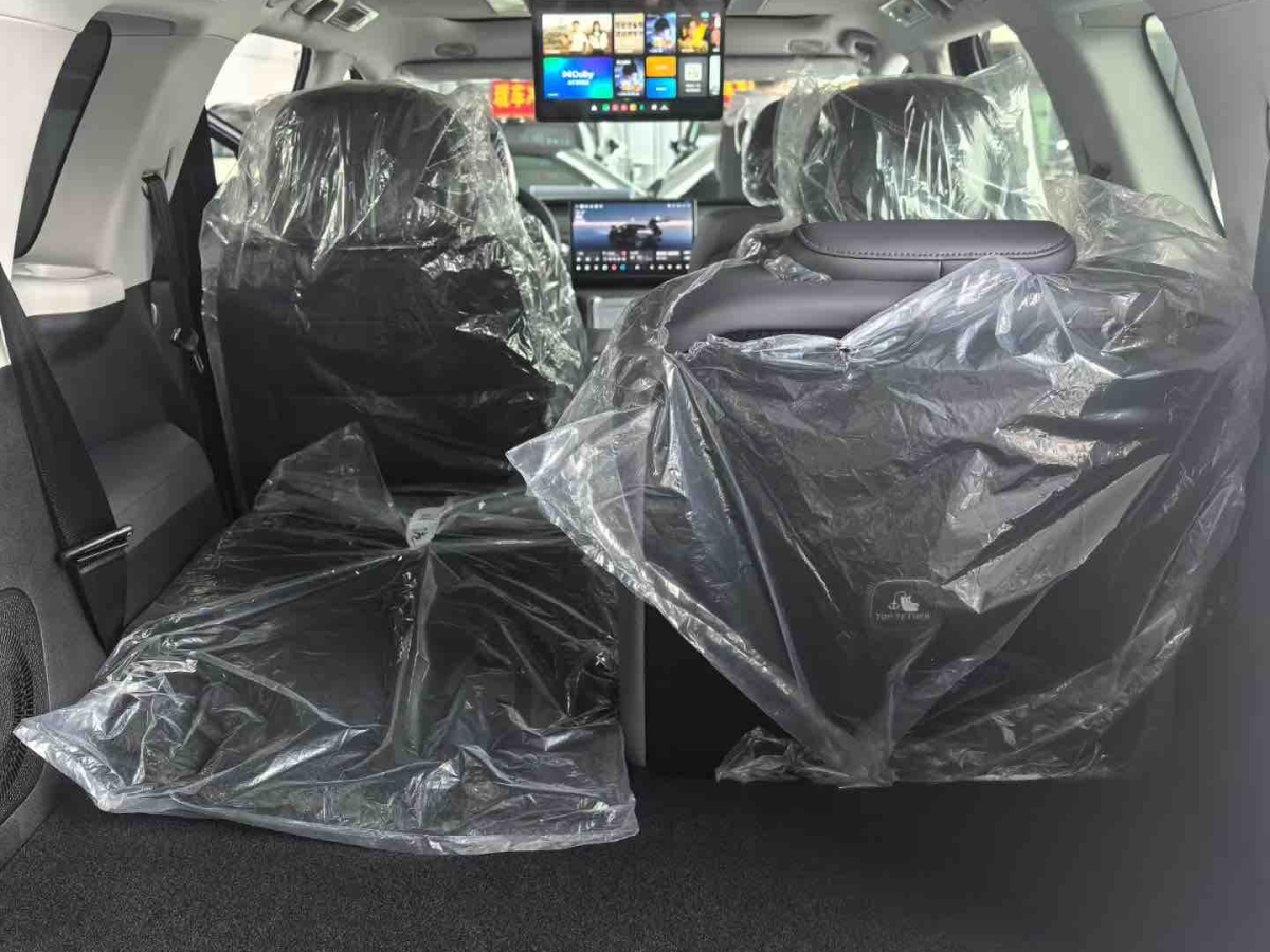 零跑汽车 零跑C16 2025 汽车图片 #4