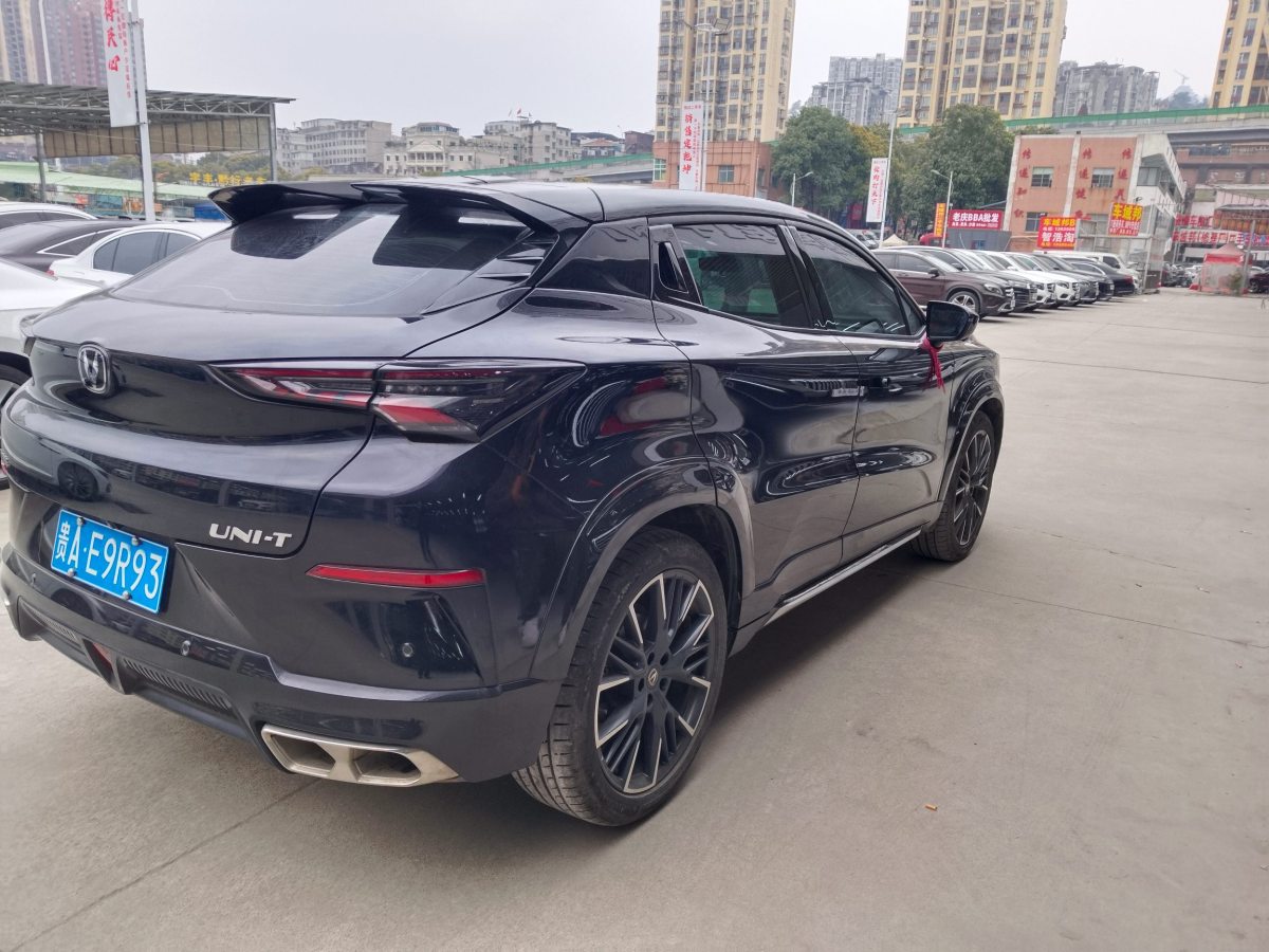 Changan UNI-T 2023 صورة سيارة #4