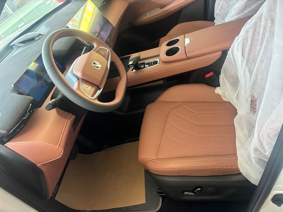 Changan UNI-Z PHEV 2025 immagine di auto #4