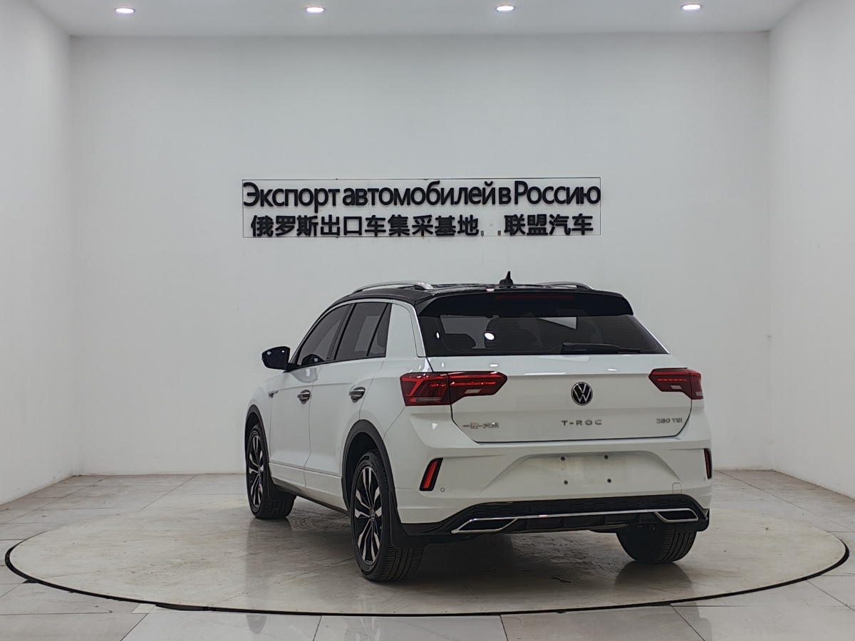 Volkswagen T-Roc 2022 immagine di auto #4