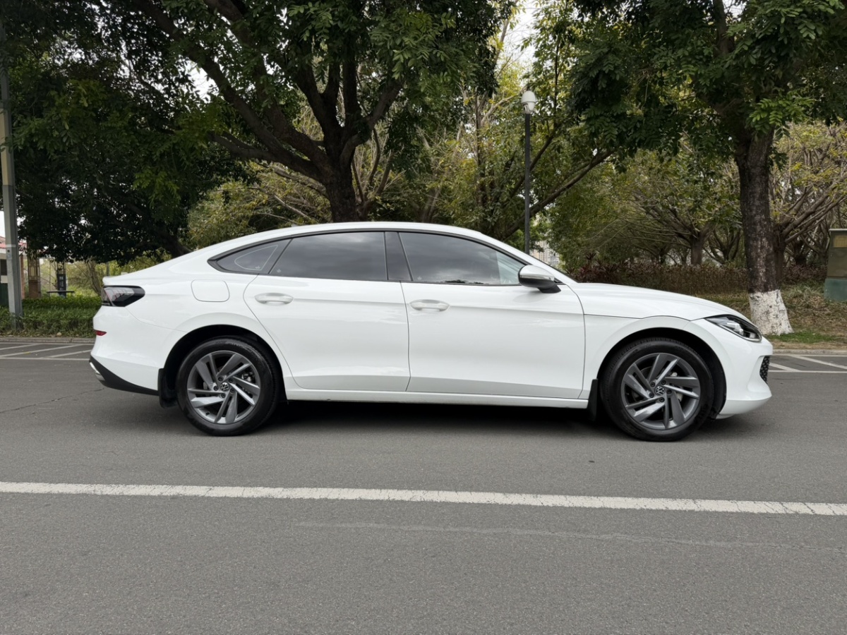 Volkswagen Lamando 2024 car image #4