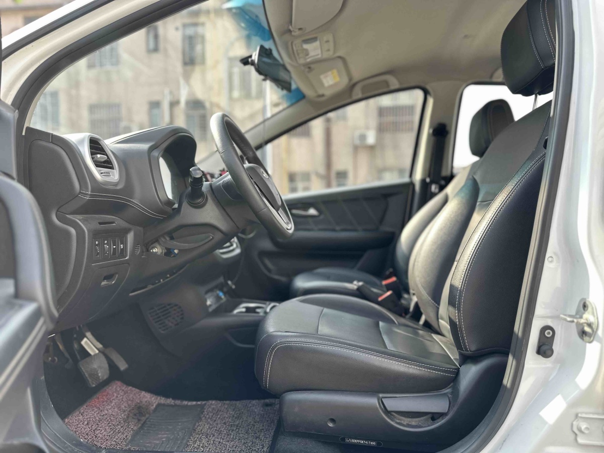 JAC 2019 car image #4