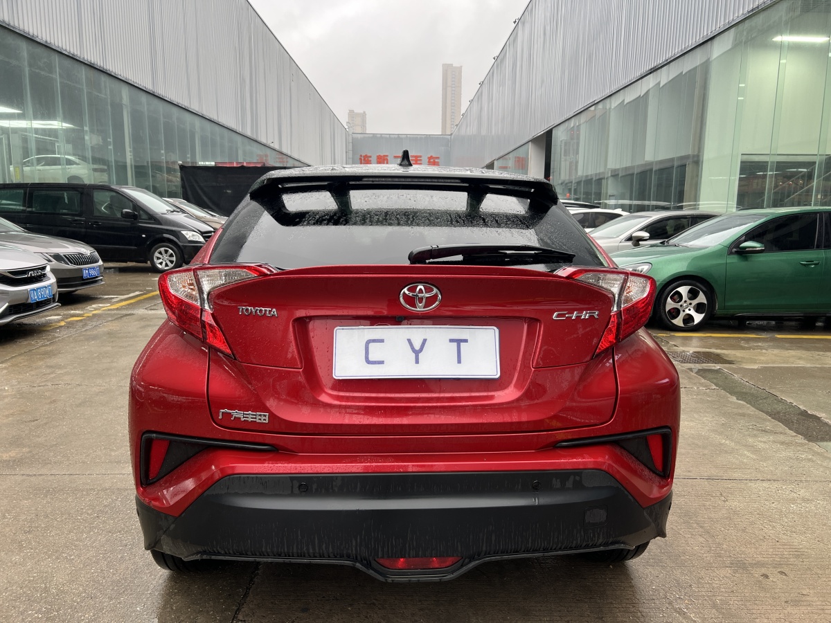 Toyota C-HR 2019 car image #4