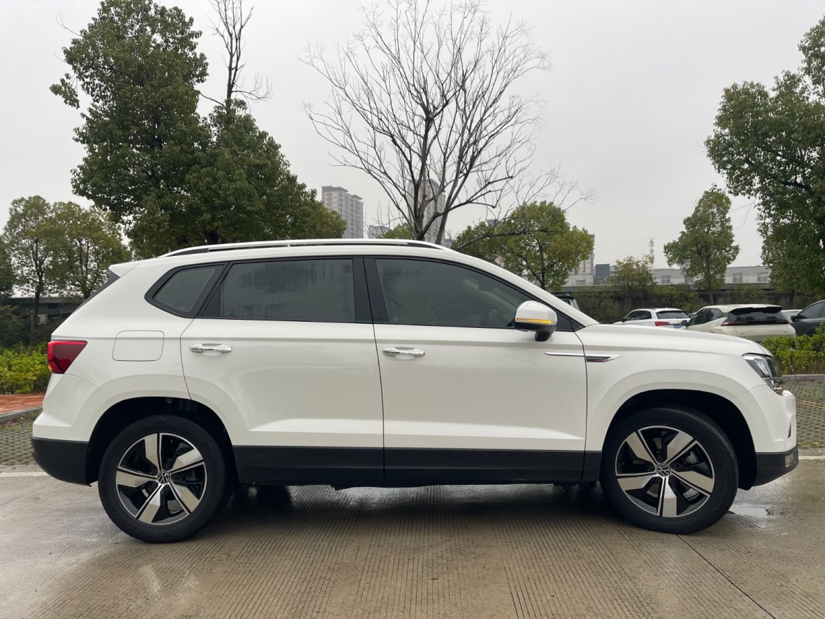 Volkswagen Tharu 2020 car image #4