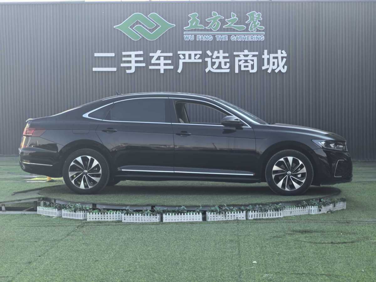 Volkswagen Passat 2023 car image #4