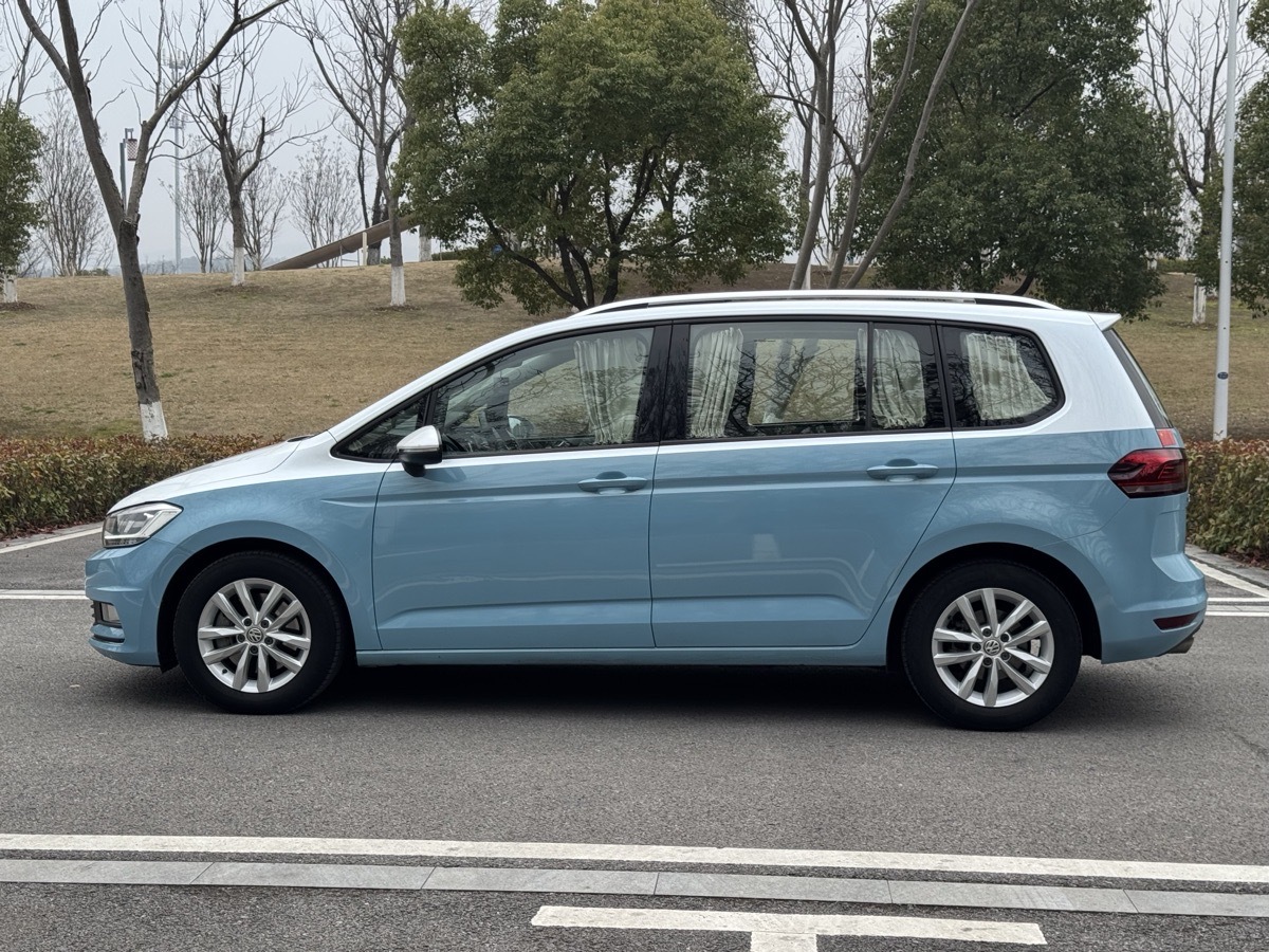 Exceed Touran 2018 image de voiture #4