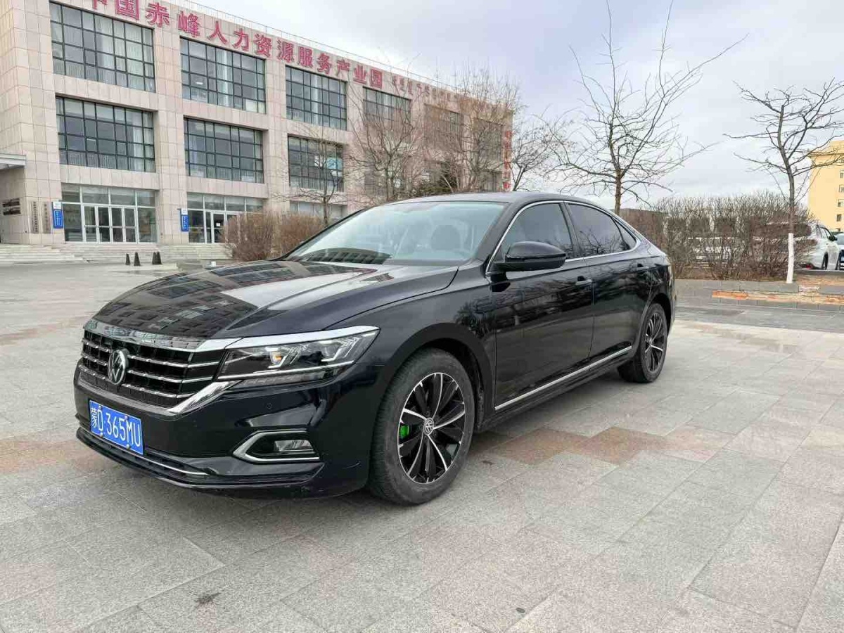 Volkswagen Passat 2019 car image #4