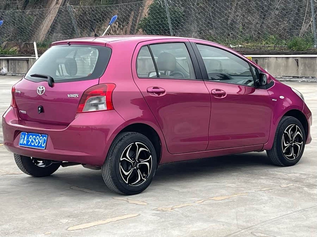 Toyota Yaris 2013 car image #4