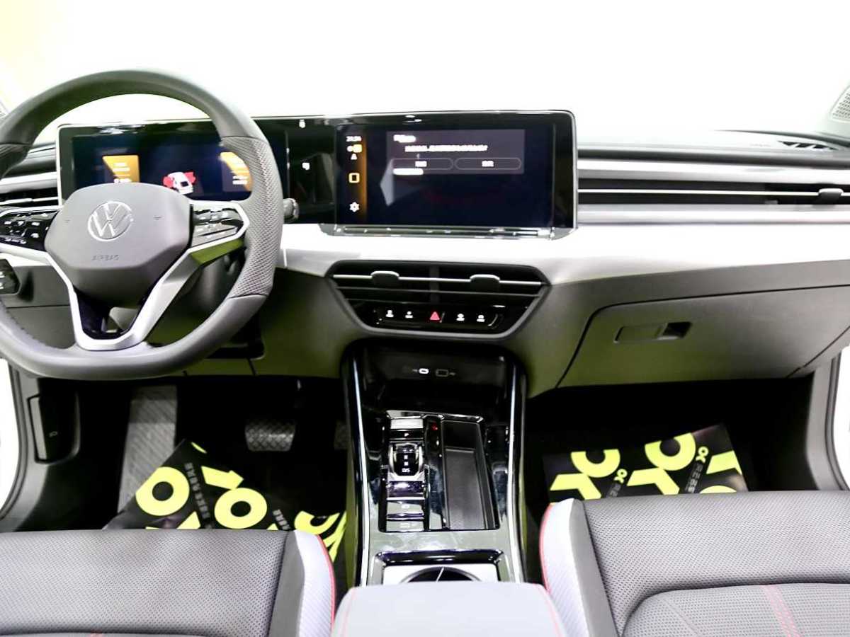 Volkswagen Lamando 2025 immagine di auto #4