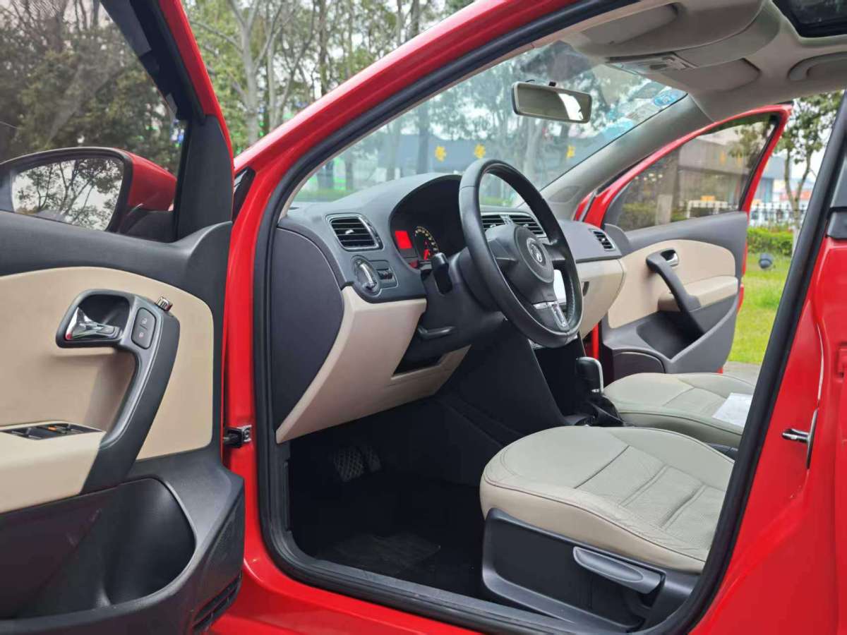Volkswagen Polo 2012 #4 Volkswagen Polo 2012 car image #4
