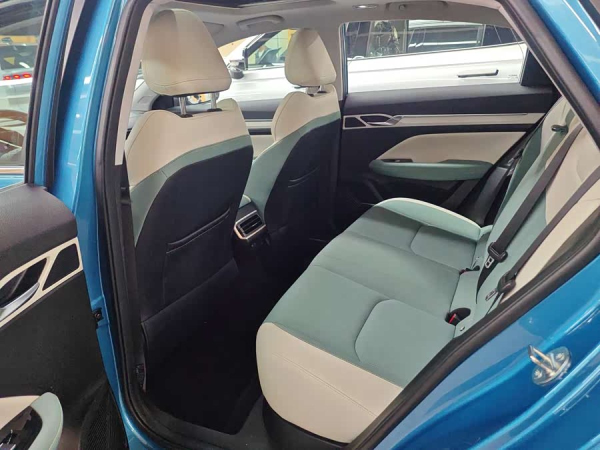GEELY 2024 car image #4