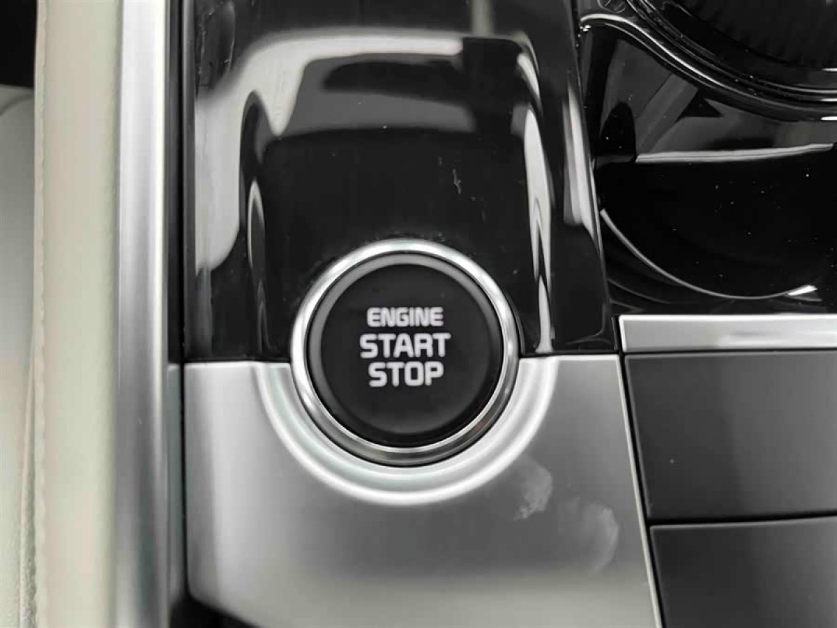 起亚 狮铂拓界 2025 汽车图片 #4