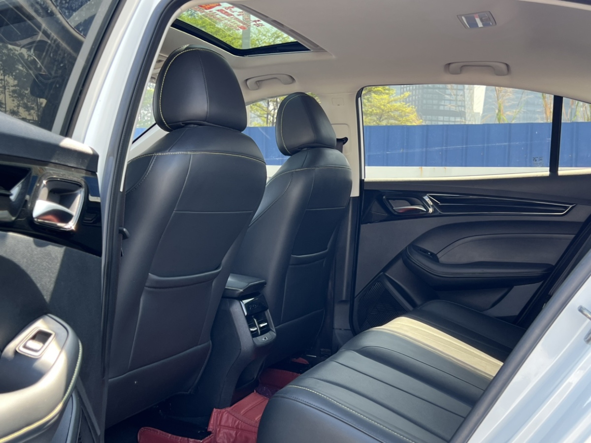 Roewe i5 2022 изображение автомобиля #4