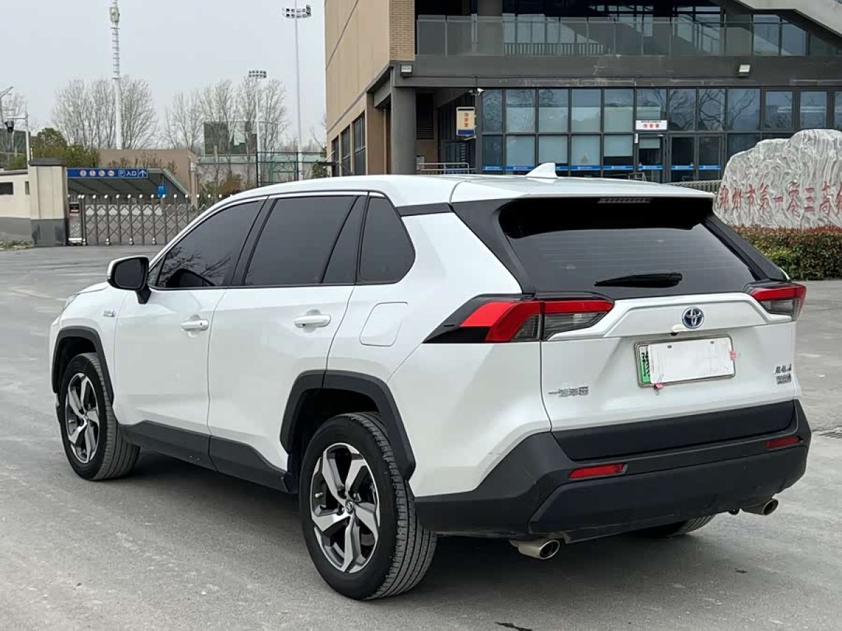 Toyota RAV4 Hybird E+ 2022 car image #4