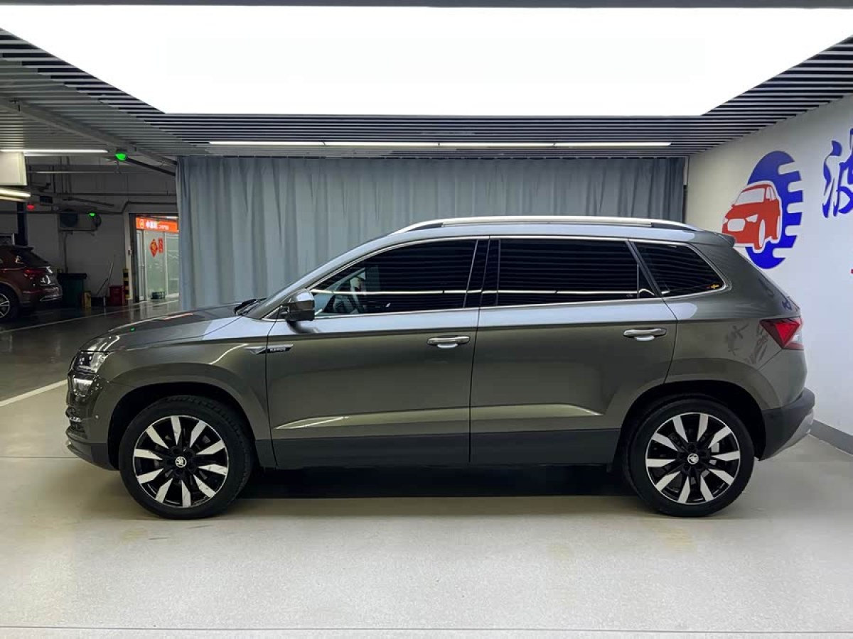 Skoda Karoq 2019 car image #4
