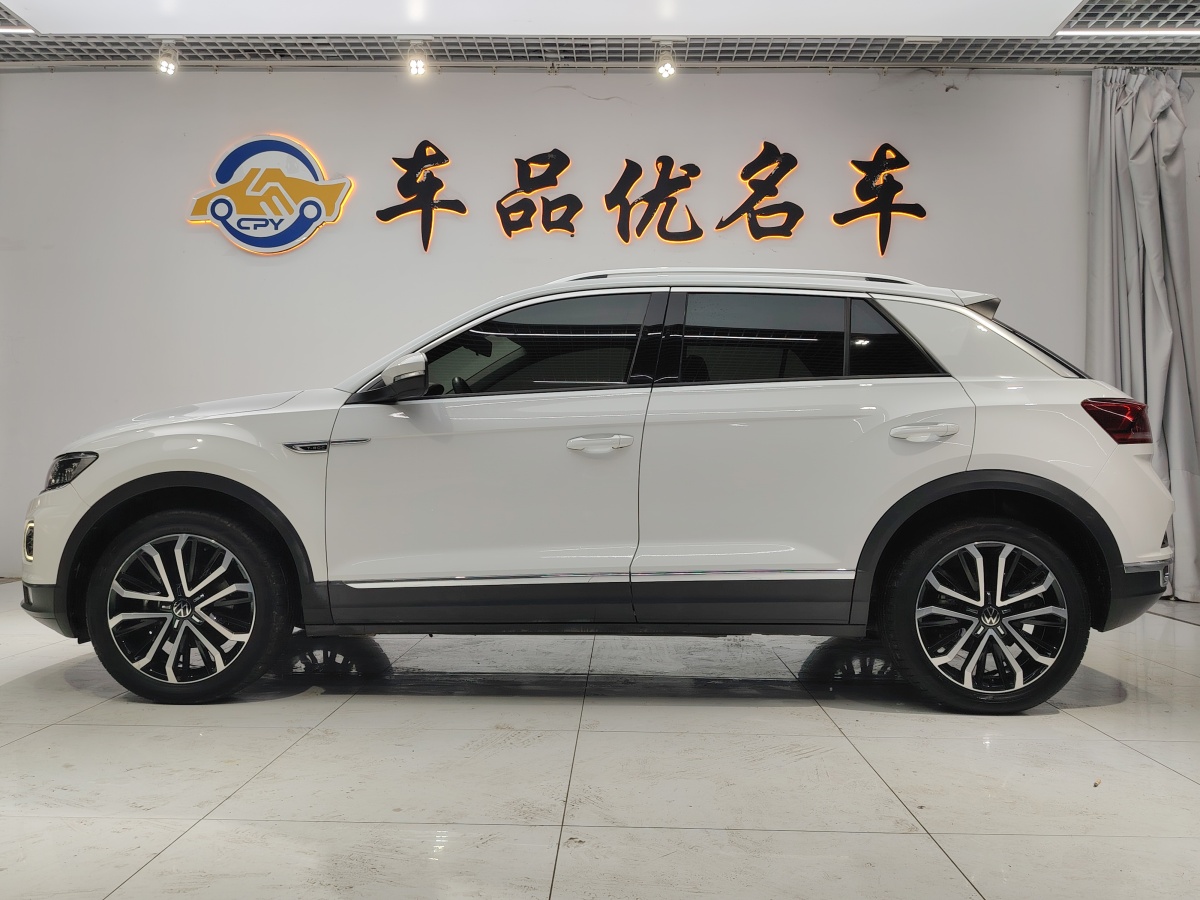 Volkswagen T-Roc 2022 car image #4