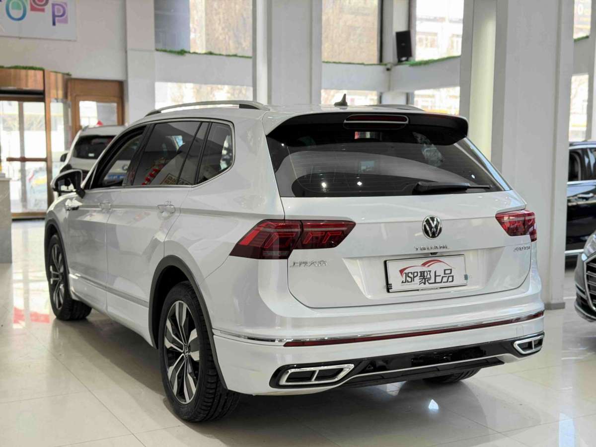 Volkswagen Tiguan L 2022 car image #4