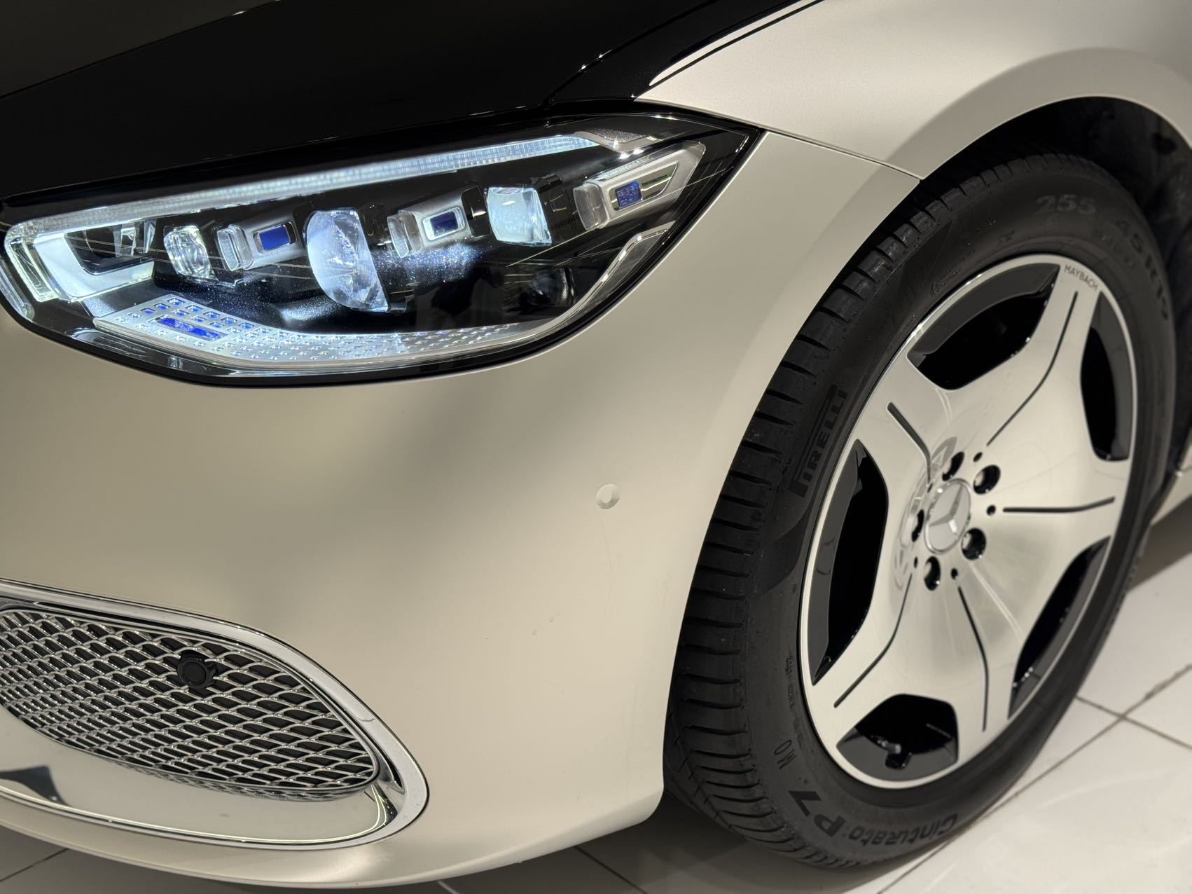 Mercedes-Benz Maybach S Class 2023 car image #4