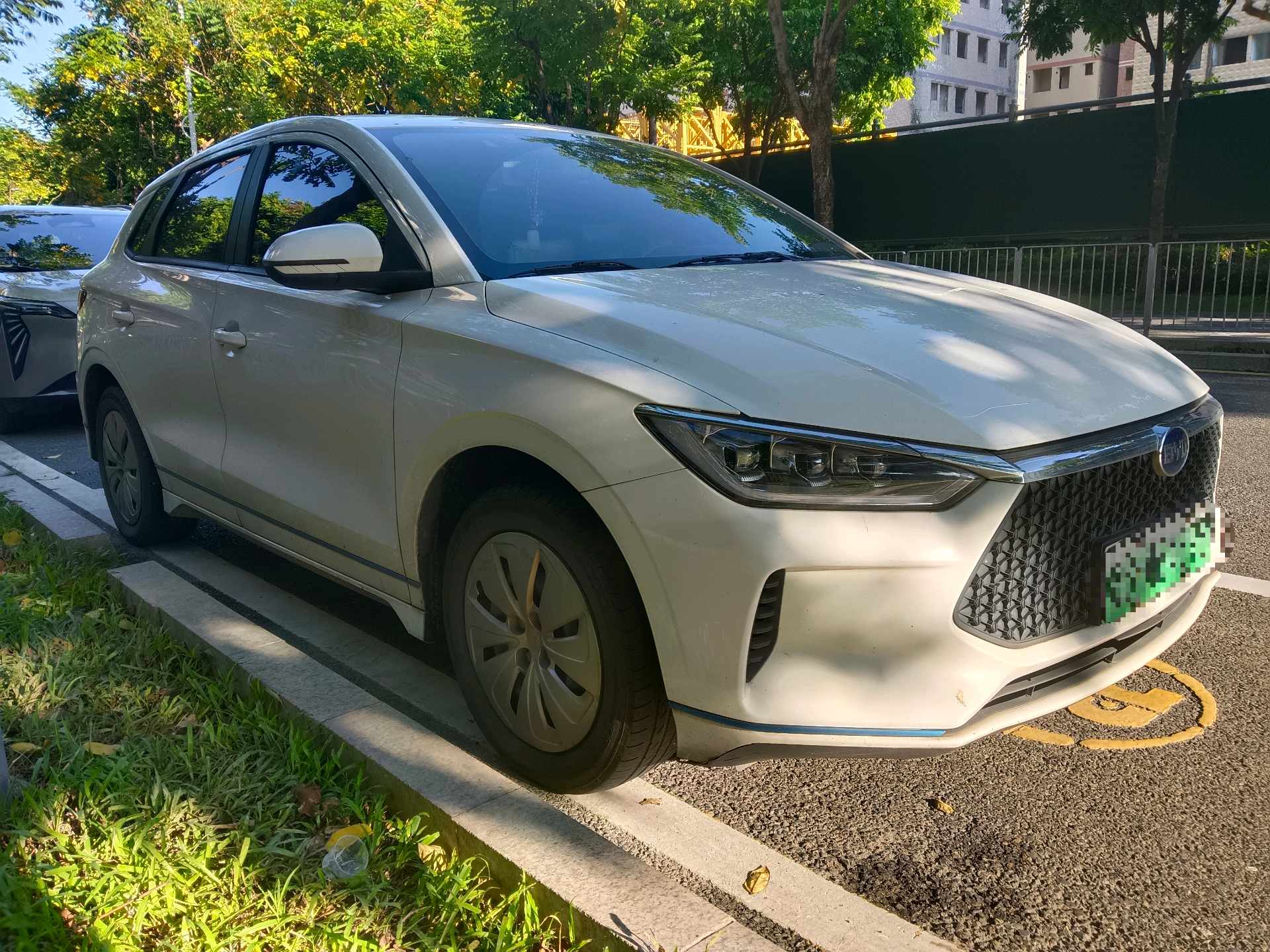 BYD e2 2020 #4 BYD e2 2020 immagine di auto #4