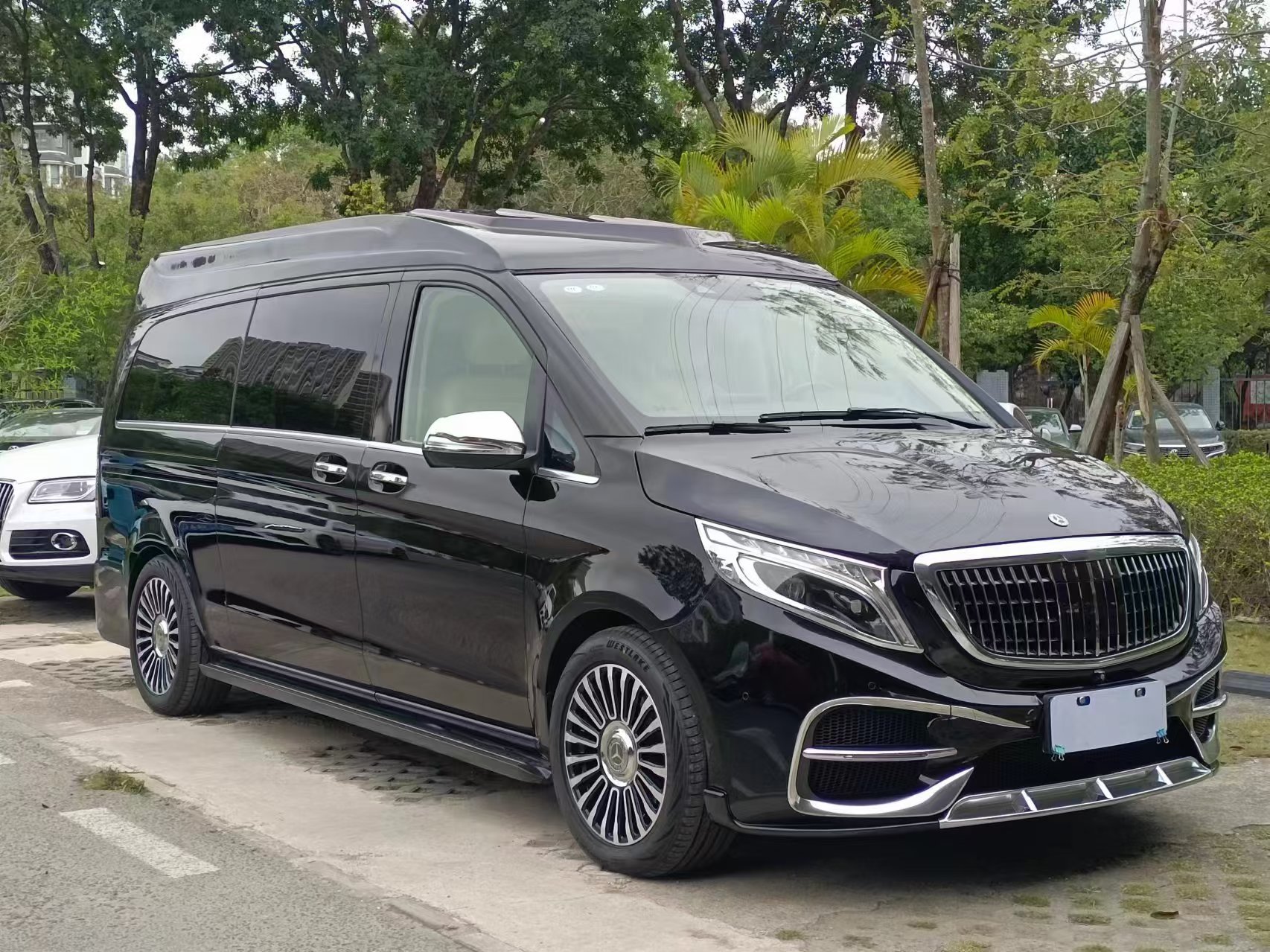 Mercedes-Benz V Class 2020 #4 Mercedes-Benz V Class 2020 car image #4