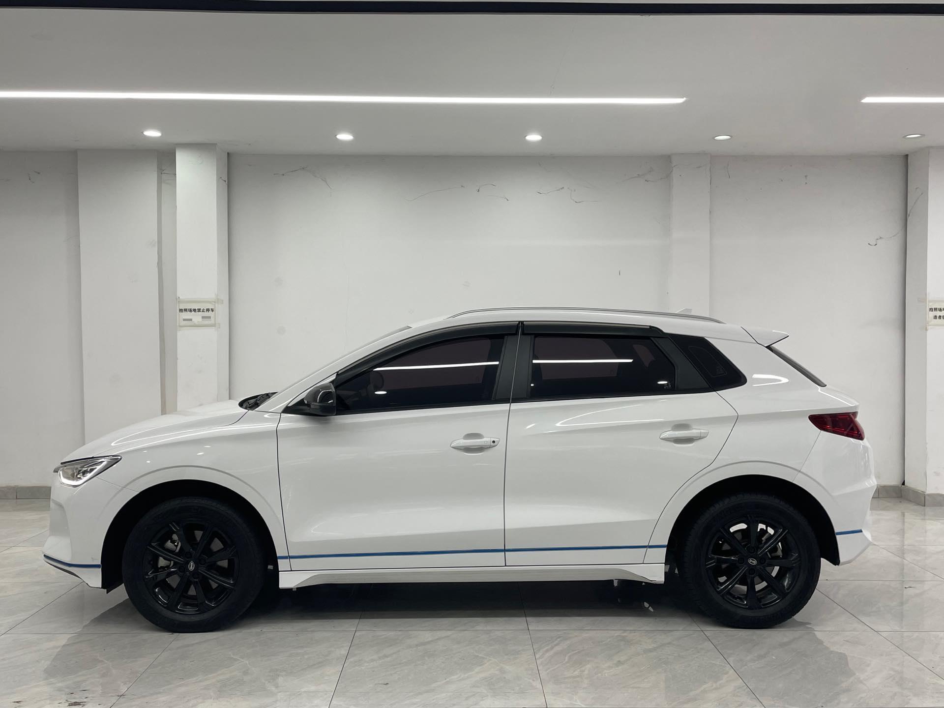 BYD e2 2020 #4 BYD e2 2020 صورة سيارة #4