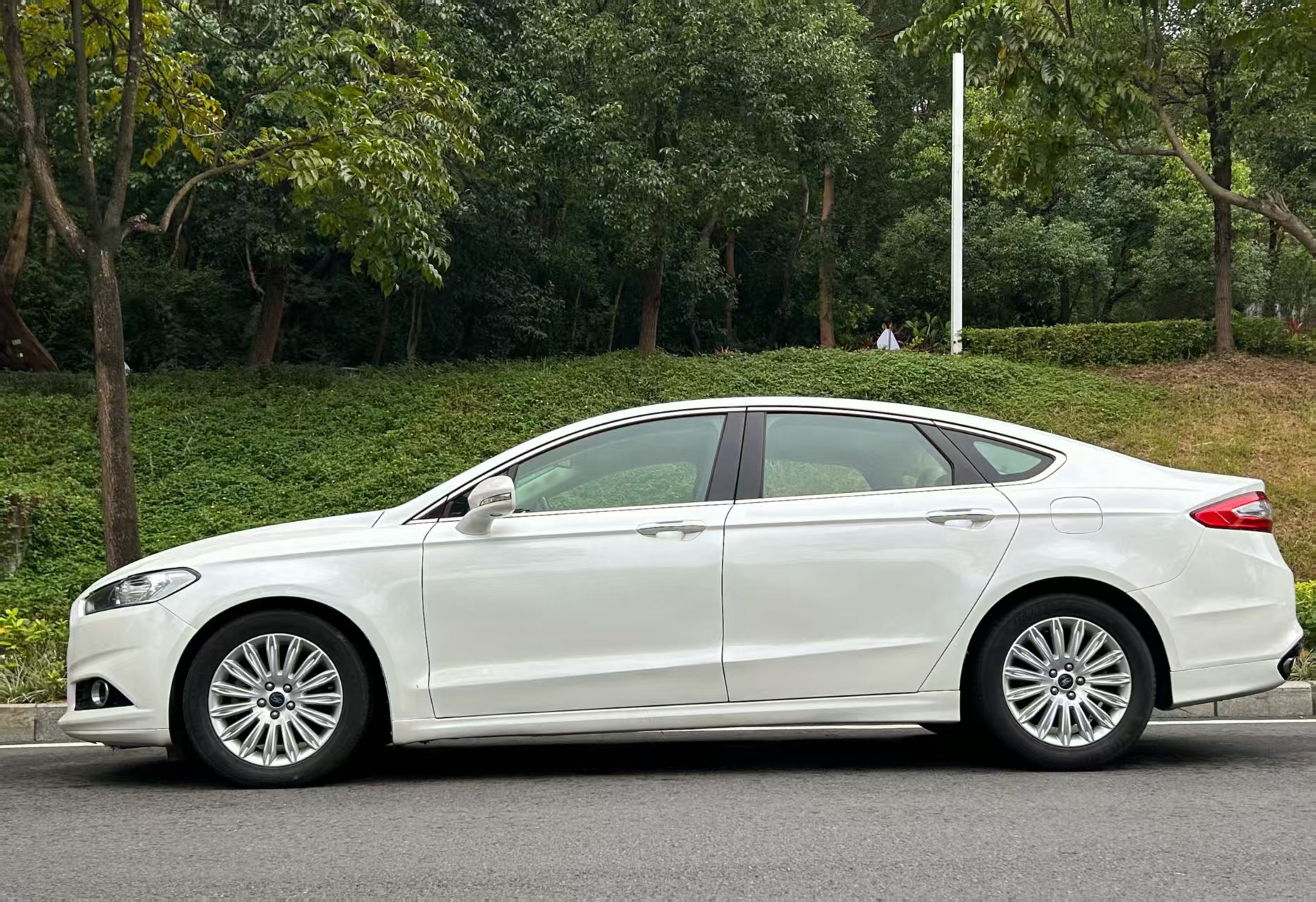 福特 蒙迪欧 2015 汽车图片 #4