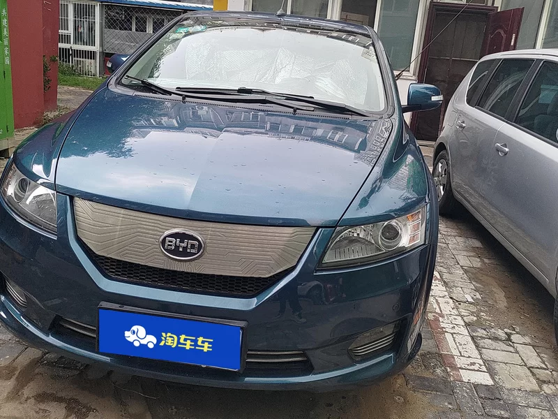 BYD e6 2015 #4 BYD e6 2015 car image #4