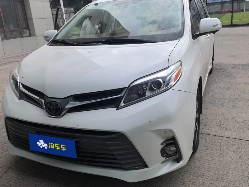 Toyota SIENNA 2018 #4 Toyota SIENNA 2018 صورة سيارة #4