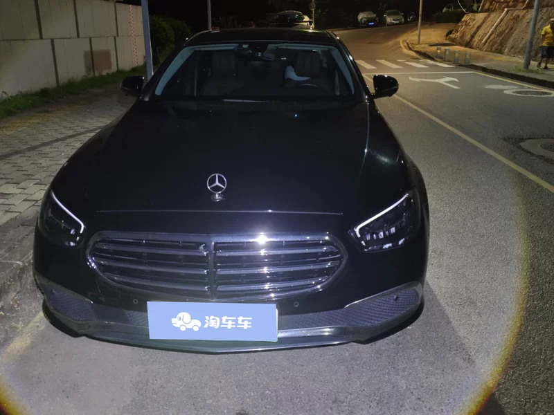 Mercedes-Benz E Class New Energy 2022 car image #4