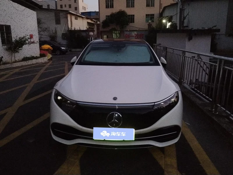 Mercedes-Benz EQS Class 2022 immagine di auto #4