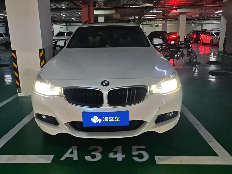 BMW 3 Series GT 2019 immagine di auto #4