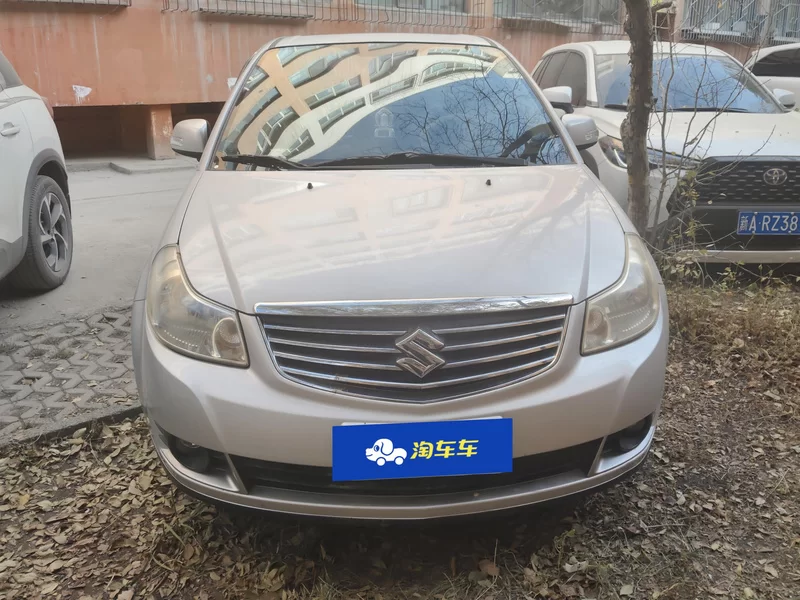 Suzuki SX4 Sedan 2012 image de voiture #4