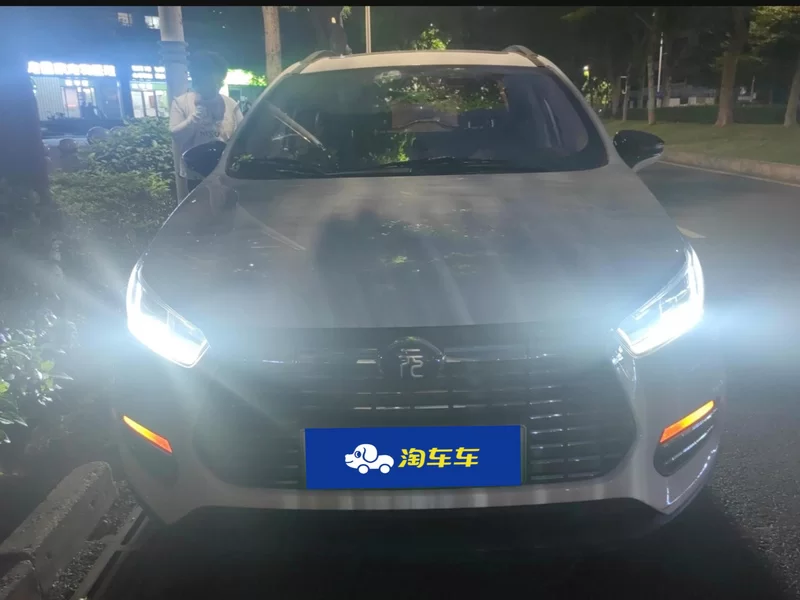 BYD Yuan New Energy 2018 car image #4