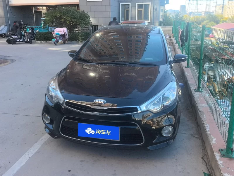 Kia Forte Koup 2015 car image #4