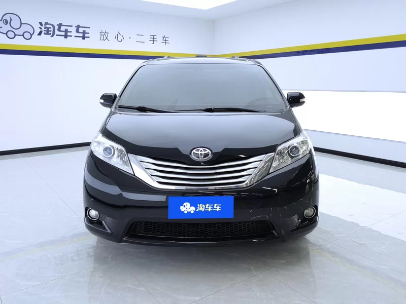 Toyota SIENNA 2013 car image #4