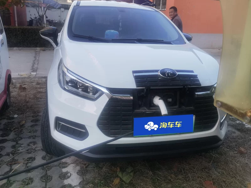 BYD Yuan New Energy 2019 immagine di auto #4