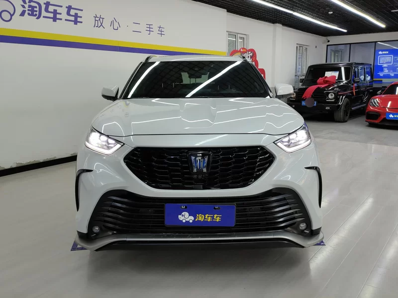 Toyota Crown Kluger 2022 car image #4