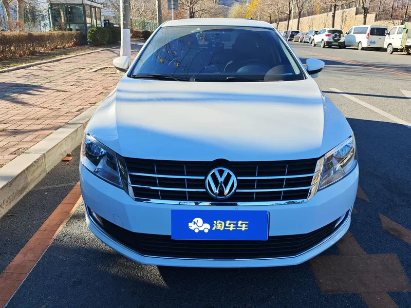 Volkswagen Gran Lavida 2015 car image #4