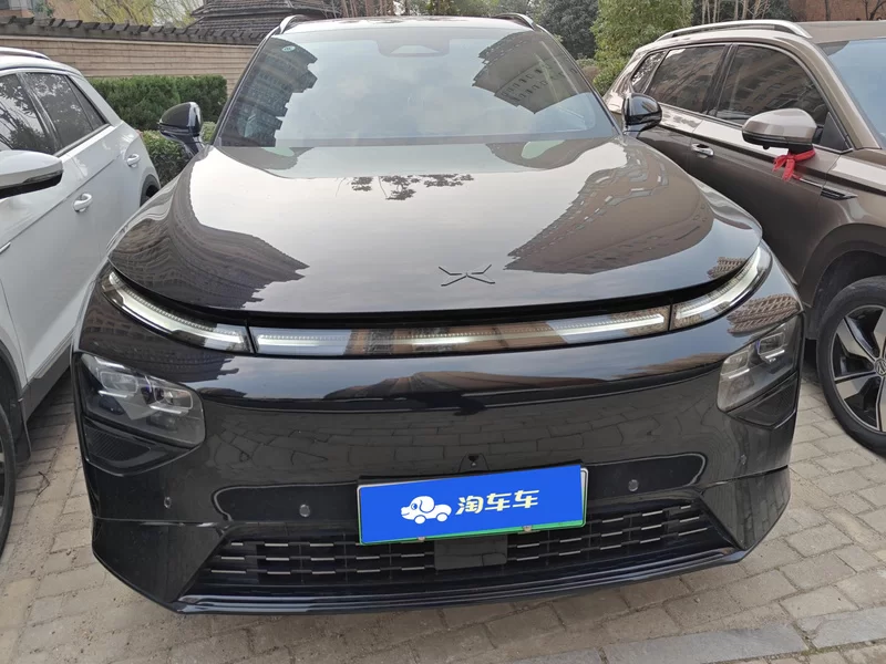 Xpeng G9 2025 immagine di auto #4