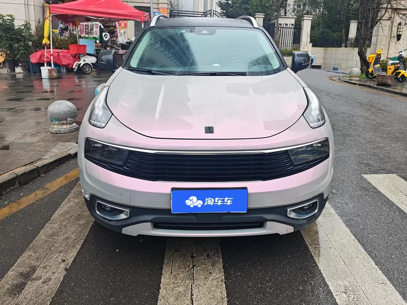 Lynk & Co 01 2018 #4 Lynk & Co 01 2018 car image #4