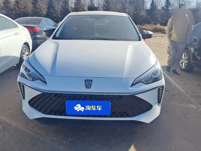 Roewe i5 2024 #4 Roewe i5 2024 car image #4