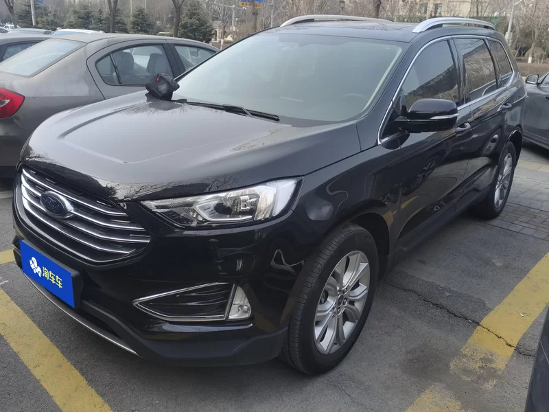 Ford Edge 2020 صورة سيارة #4
