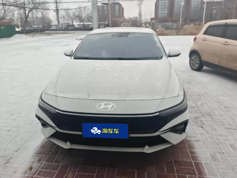 Hyundai Elantra 2023 car image #4