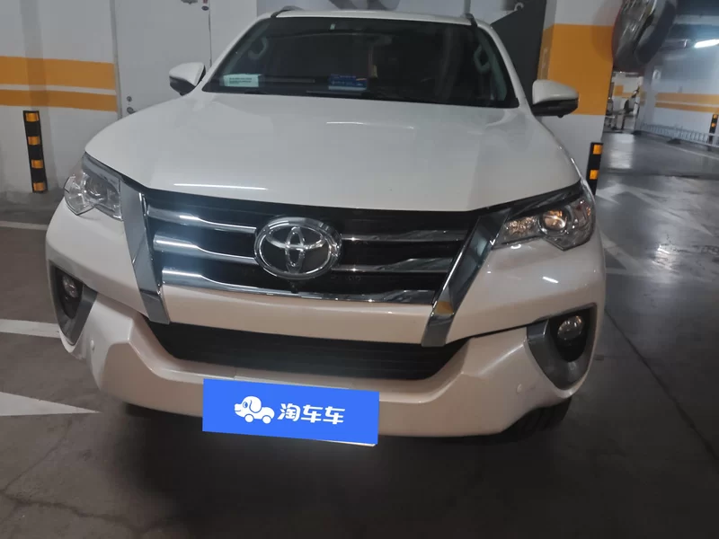 Toyota Fortuner 2018 #4 Toyota Fortuner 2018 car image #4