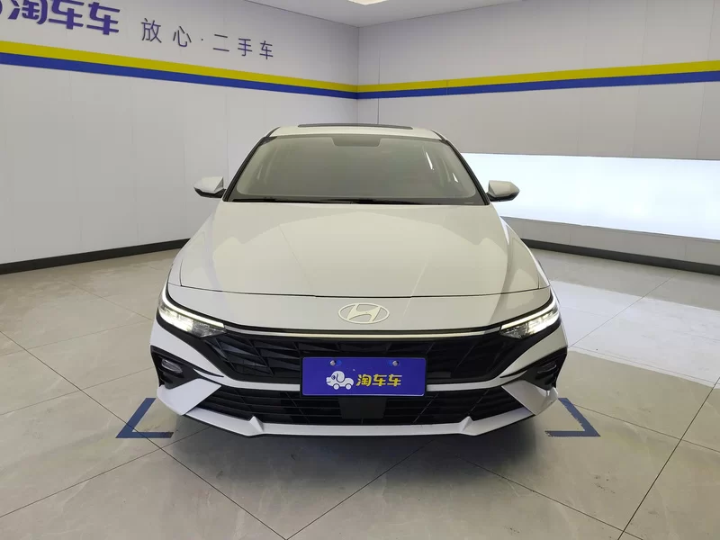 Hyundai Elantra 2023 car image #4