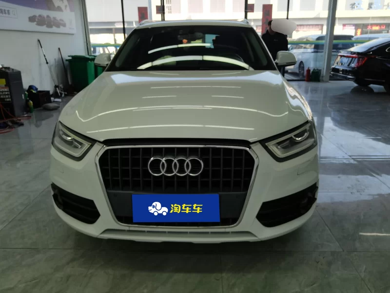 Audi Q3 2016 car image #4