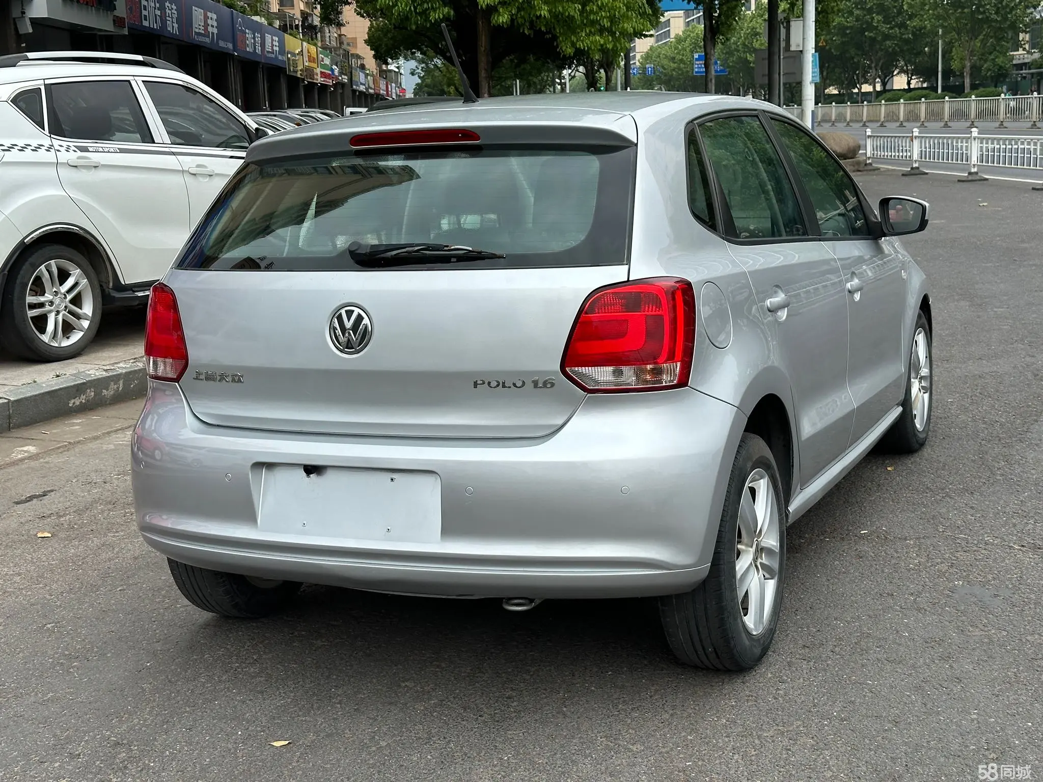 Volkswagen Polo 2011 #4 Volkswagen Polo 2011 car image #4
